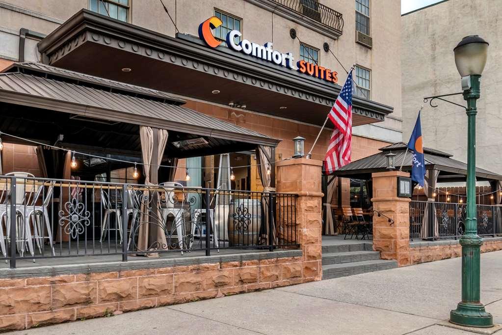 Comfort Suites Downtown Carlisle Exteriör bild