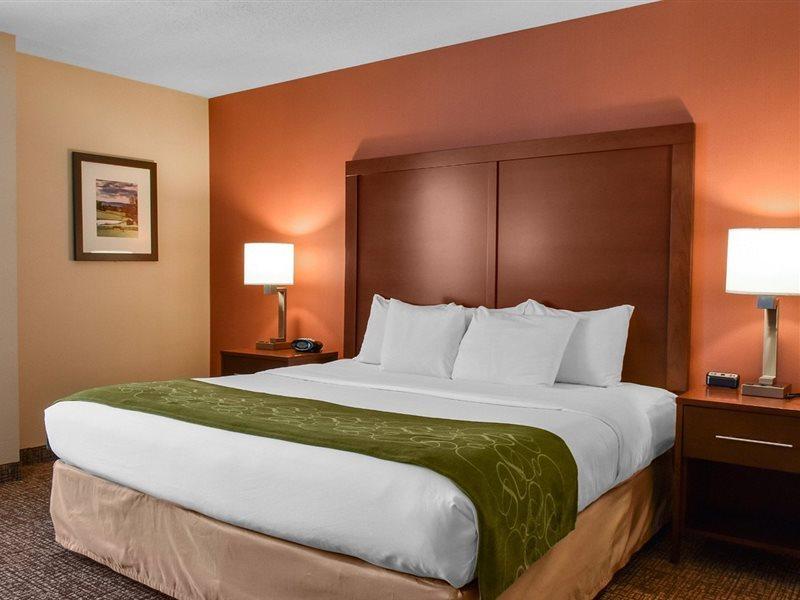 Comfort Suites Downtown Carlisle Exteriör bild
