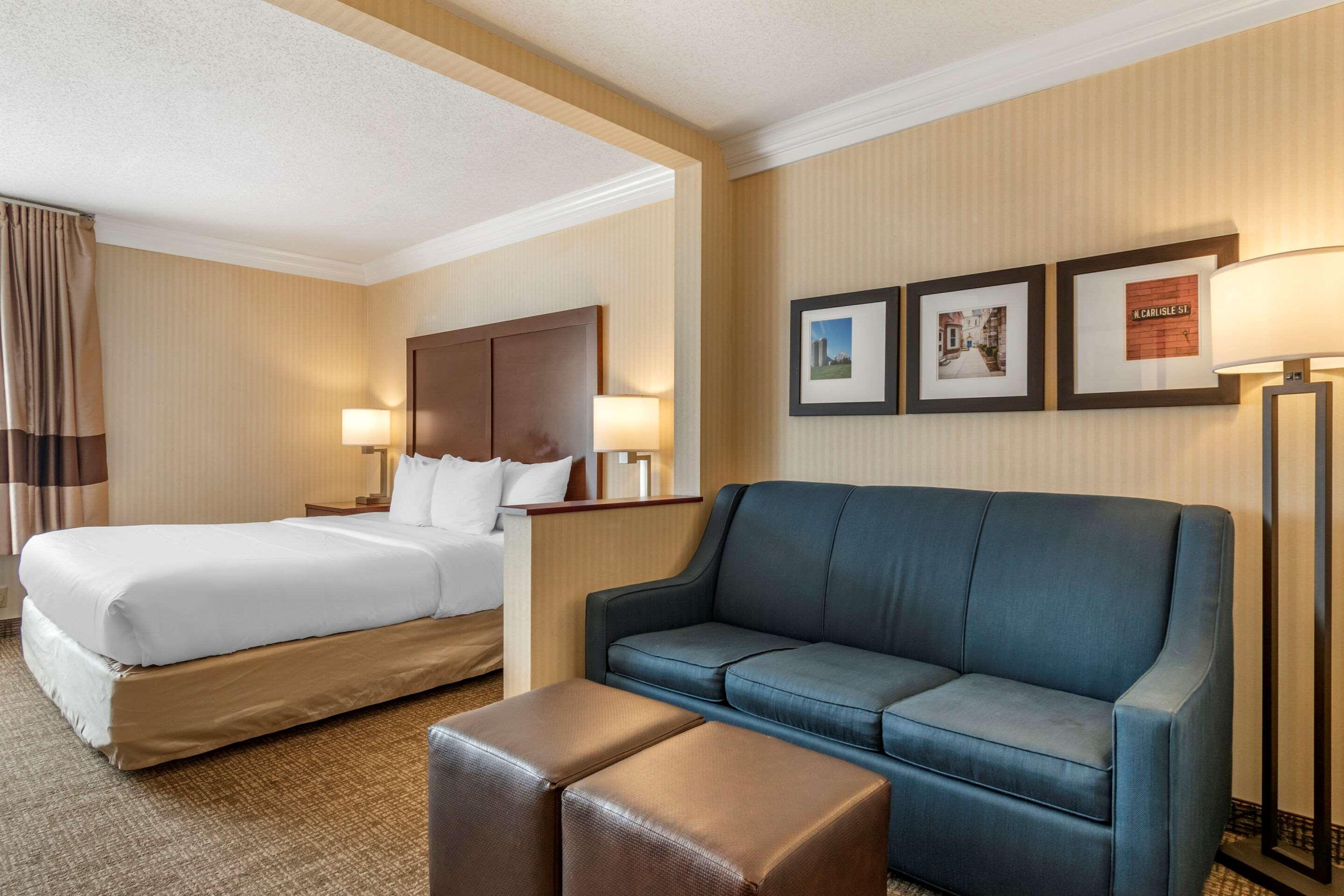 Comfort Suites Downtown Carlisle Exteriör bild