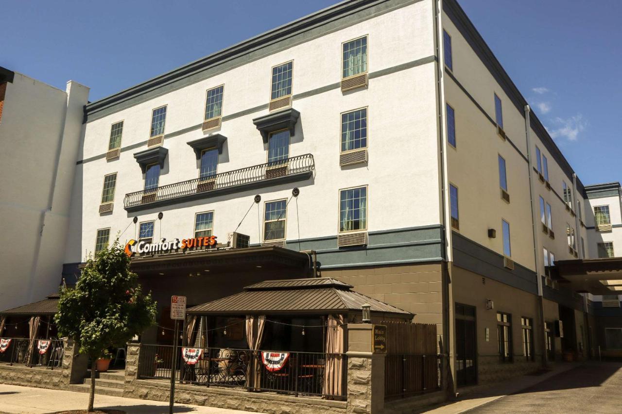Comfort Suites Downtown Carlisle Exteriör bild